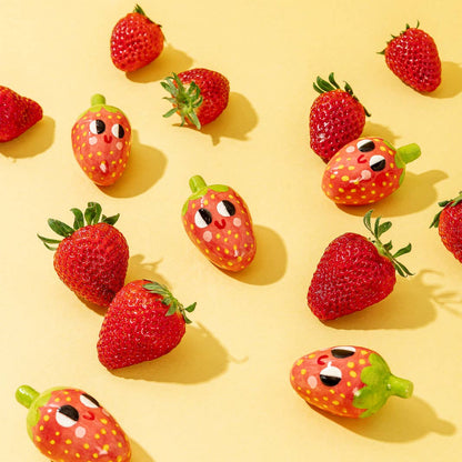 Fearless Strawberry / Ceramic Pieces