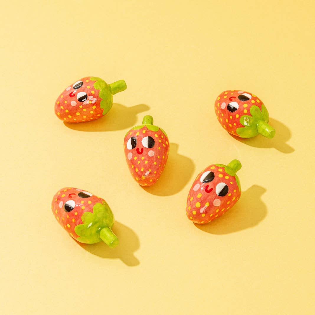 Fearless Strawberry / Ceramic Pieces