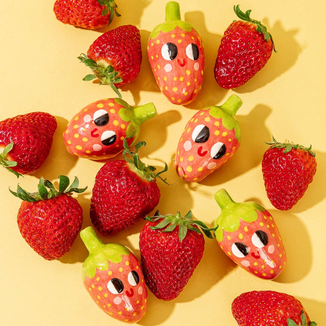 Fearless Strawberry / Ceramic Pieces