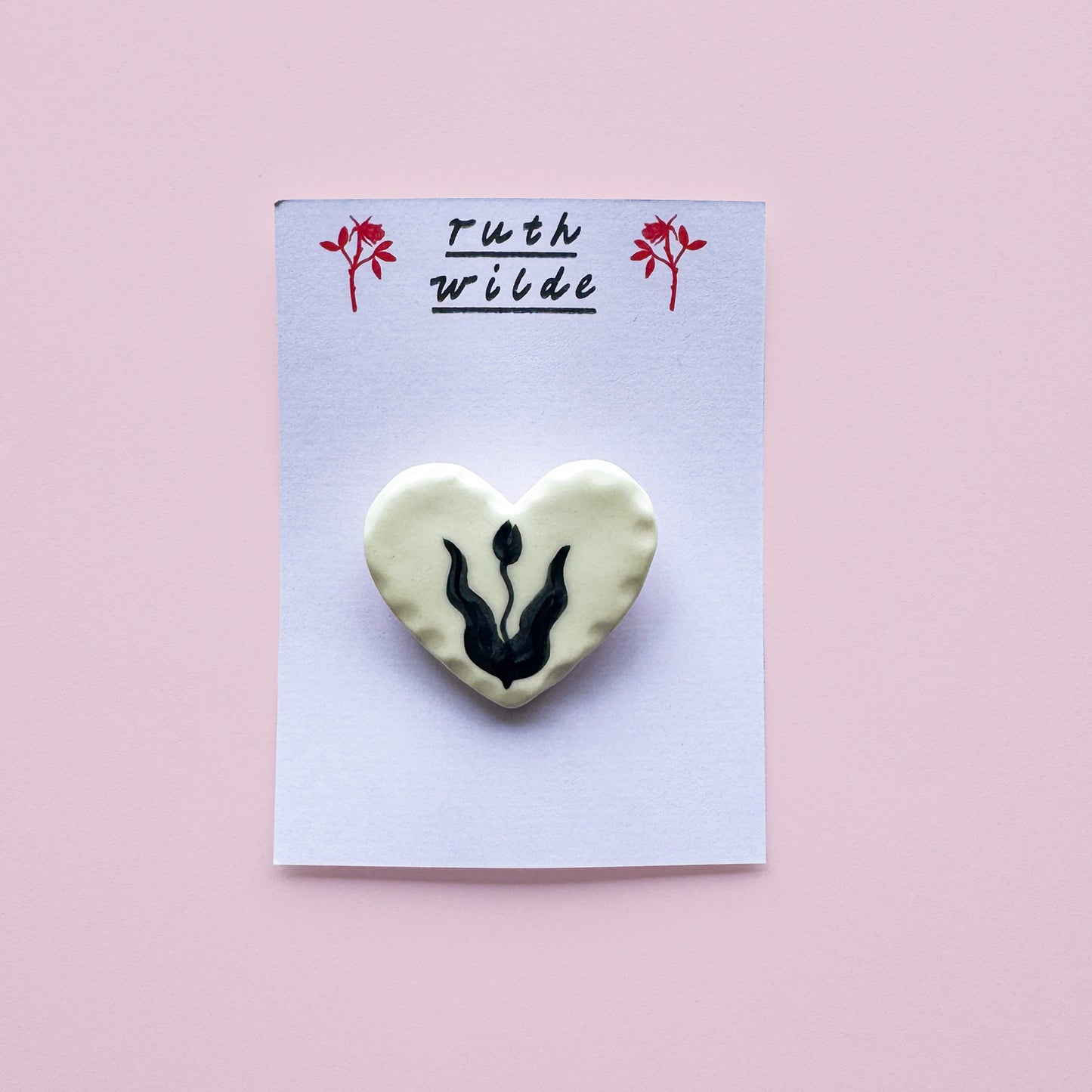 Tulip brooche: White heart black tulip