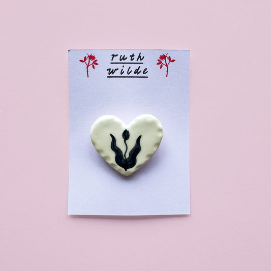Tulip brooche: White heart black tulip